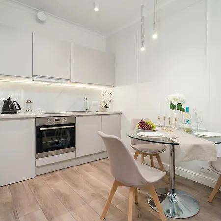 Urban Chic - Luxury For Up To 15 Guests In Mennica Residence, Center *